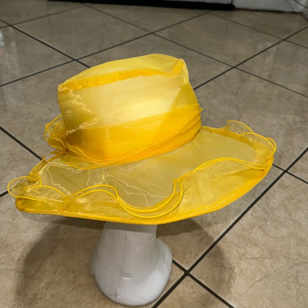 🌹KENTUCKY DERBY Fascinator Hat, Adjustable in Royal Organza